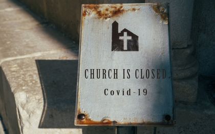 Britse oud-minister: Sluiting kerken tijdens covidpandemie was schandalig